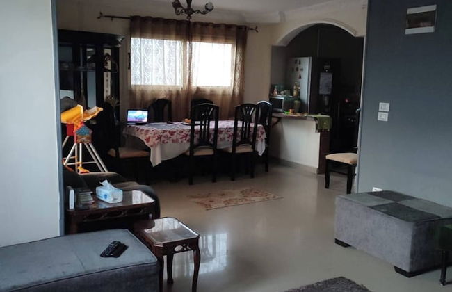 Females Only Host Is Woman Citycenter Near All - Foto 8