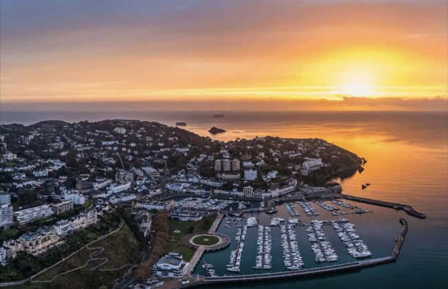 Lovely Apartment Sleeps 6 Singles in Torquay - Foto 31