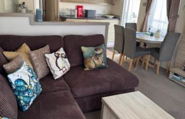 Static Caravan on the Jurassic Coast at Freshwater Beach Holiday Park - Photo 12