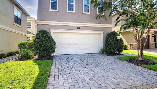 Two King En-Suites …Inside the Prestigious Reunion Resort - Foto 4