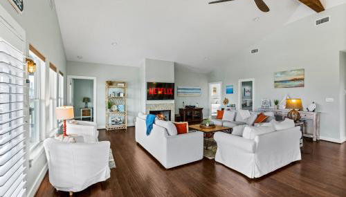 Sand Dollar Beachside 3BR Retreat, Ocean Views, Firepit & Pet Friendly - Foto 3