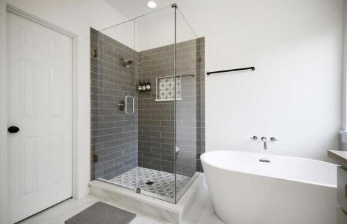 Live Like Royalty - Highland Village 6BR Mansion - Foto 24