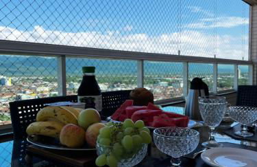 Lindo sonho com sol e mar a 50m no Martini's Apê! - Foto 1