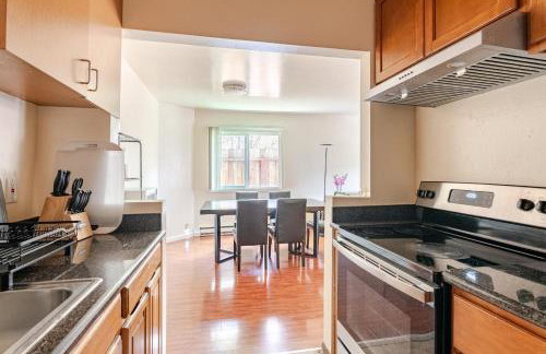 Modern & Cozy 2 Bedroom 2 Bathroom Sofabed Suite - Foto 4