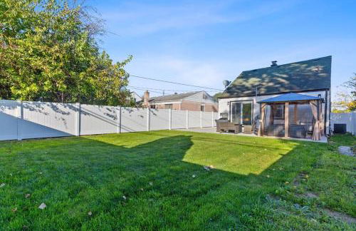 Dark House With HotTub TV in Rooms - Foto 49