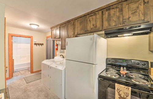 Family Cabin with Fire Pit - 25 Miles to Yellowstone - Foto 8