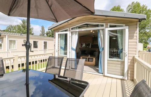 Paws & Paths: A 3-Bedroom Retreat in Fritton - Foto 6