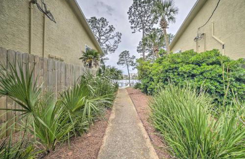 2 Mi to Beach! Bayside PCB Escape with Pool Access - Foto 23