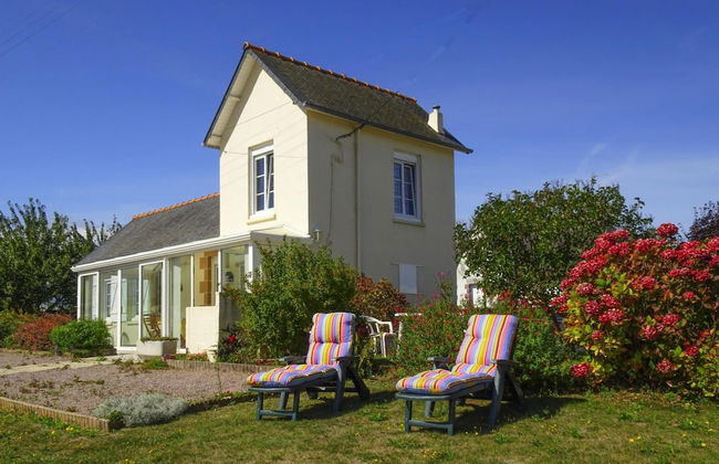 Holiday Home in Pleneuf Near Sandy Beaches - Foto 1