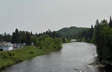 Riverside Retreat - Foto 6