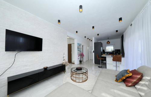 Orchid Stay - Photo 30