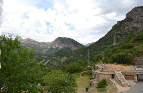 Ventanal de Saras Petfriendly Garaje Trastero y Chimenea - Arafita Apartamentos - Photo 48