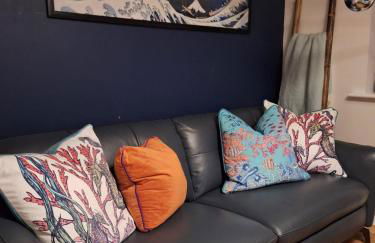 Marina View, South Facing Balcony Sunny Apartment - Foto 5