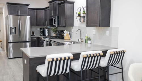 North End - Hyde Park - Hot Tub- Downtown - 3 BR - Foto 3