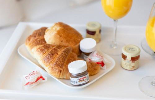 Cinéma Moon Luxury - Gare 3min - Proche Paris - Foto 17