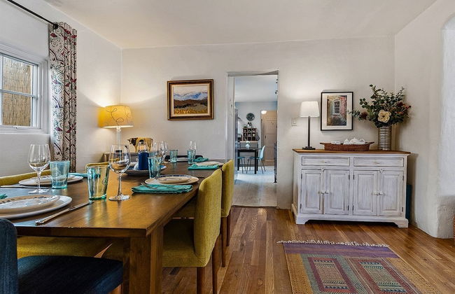 Artist Adobe - Blocks From The Plaza and Rail Yard, Southwestern Charm, Modern Touches - Foto 3