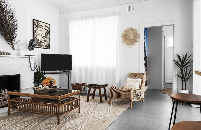 Beach Cottage in Bondi - Photo 12