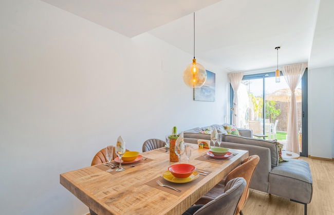 Villajoyosa Home With Shared Pool - Foto 30