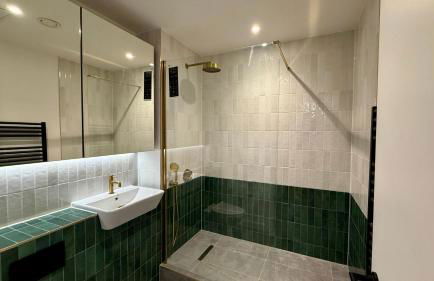 Serene- Stunning Two Bedroom 2 washroom, Spacious, dual aspect lounge, Jwellery Quarter, Birmingham City Centre - Foto 16