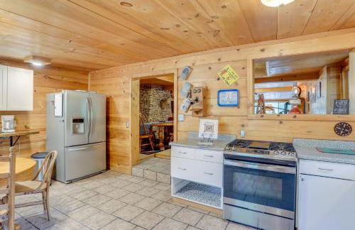 Mountain-View Cabin on Farm 3 Mi to Town and Shops - Foto 10