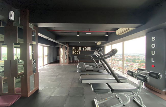 Good Homey Studio Apartment At Warhol (W/R) Residences - Foto 12