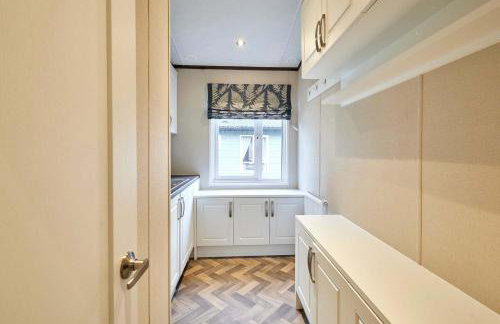 Bramble Lodge with Hot Tub - Foto 13