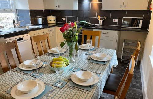 Family-friendly cottage - walk to stunning beach - Foto 15