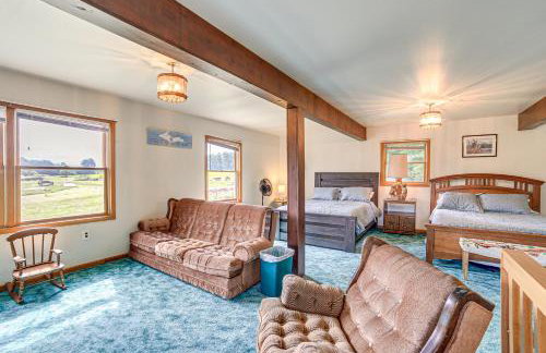 Germfask Home with Fire Pit, Grill and Yard Games! - Foto 13