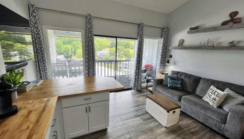 F Lakefront! Remodeled, Sleeps 4, Boat Slip, Patio, WiFi, Cable, Pool - Foto 5