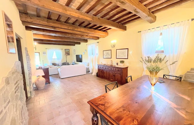 Detached Villa - Sleeps 10 - Pool - Pergola - Playground for Children - Wifi - Foto 20