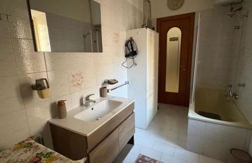 STAY IN NAPLES - Lovely apartment near the airport - Photo 8