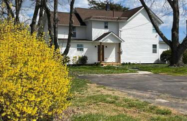 Newly Renovated Modern Farmhouse - Foto 34