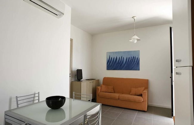 Dolce Mare 2 - Sea Front Apartment - Large Terrace - Wifi and Private Parking - Photo 4