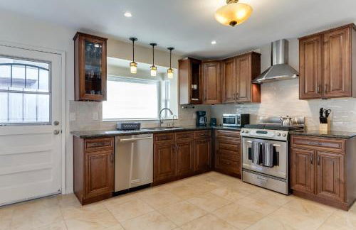 4 Bedroom West Hills Charmer with Pool and Jacuzzi - Foto 7