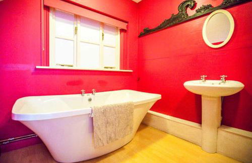 The Timber Barn South Downs West Sussex Sleeps 18 - Foto 13