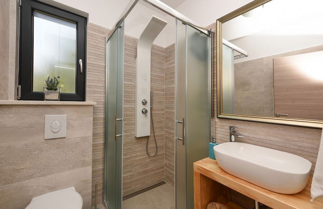 Villa Iris - Photo 10