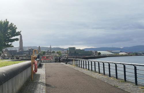 Central 1-Bed Apt Sleeps 4 5 mins to Station - Photo 19