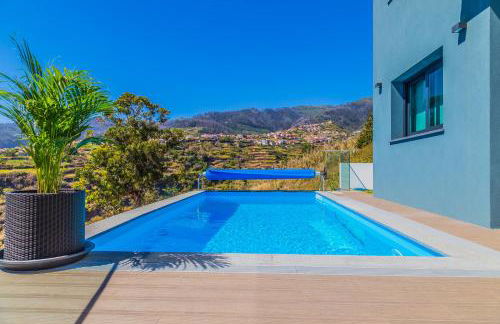 A&M House II Luxury Holidays Home - Photo 2