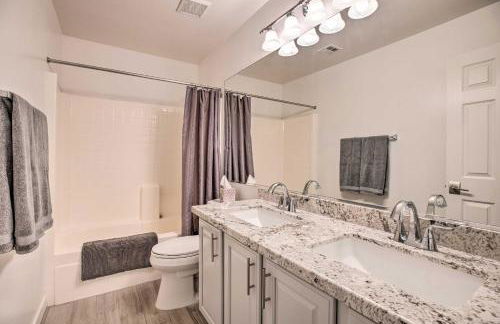 Close to Hikes! Snowbird Oasis with Pool in Estrella - Foto 14