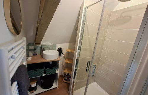 Au nid boisé - 2 chambres 4 pers - centre ville - Foto 22