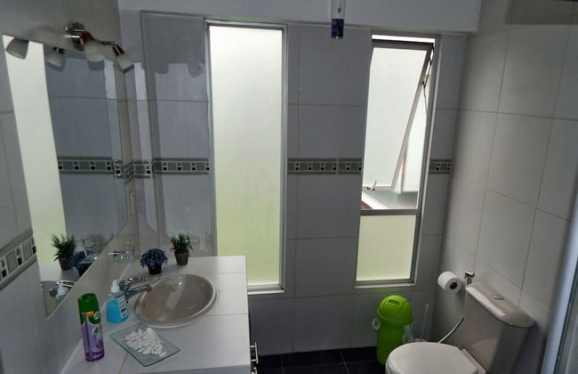 Minimalist Apartment - Photo 49