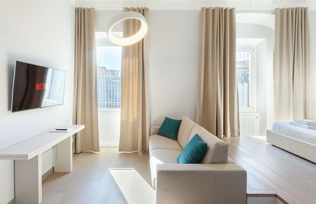 easyhomes - Duomo Suites & Apartments - Photo 9