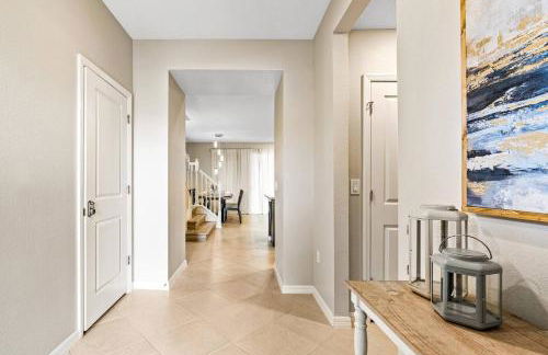 Brand New Charming Home 9 Miles to Disney - Foto 18