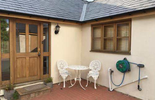 Maesbury Riverside - Foto 1