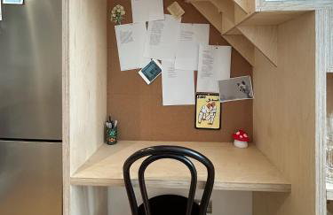 Gorgeous mezzanine studio steps to Olympia - Foto 8