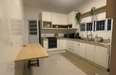 Casa Praia Grande 5min praia, 2 vagas, wi fi , 3 banheiros , piscina grande , freezer extra gelo , churrasqueira , até 9 pessoas - Photo 24