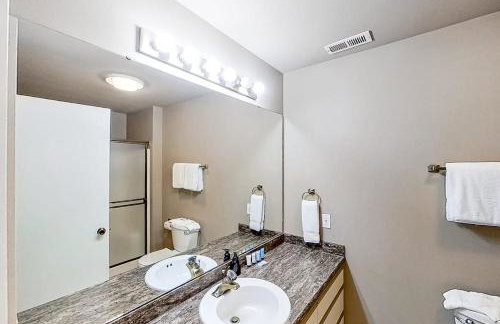 Lake Chelan Shores Sleek Stunner 19 to 4 - Foto 13