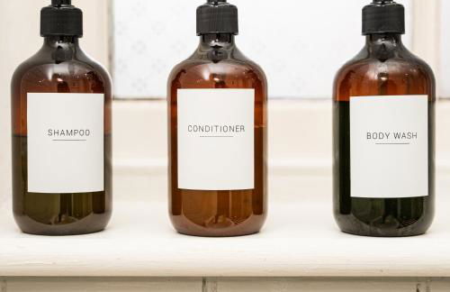 Central Stamford Apartment with private parking - Foto 10