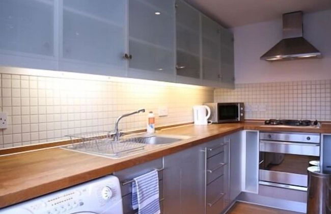 Paddington Southwick Street Apartments - Photo 10