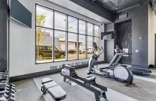 Nashville Oasis at The Muse Modern 2BR with Balcony Rooftop Views - Foto 15